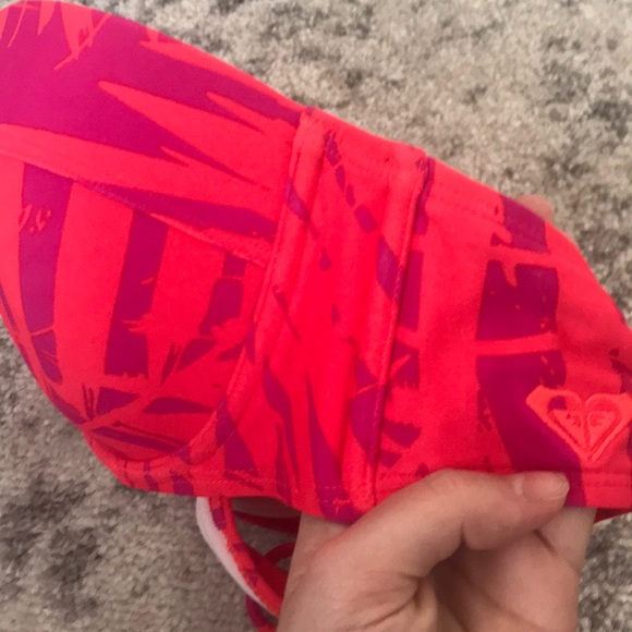 🛍Roxy Swim Top - Picture 3 of 3